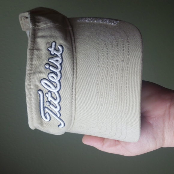 Titleist Other - 💛 Titleist Gold Visor